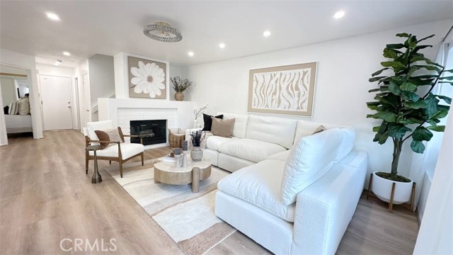 Front Image Thumbnail for CRPW25251401