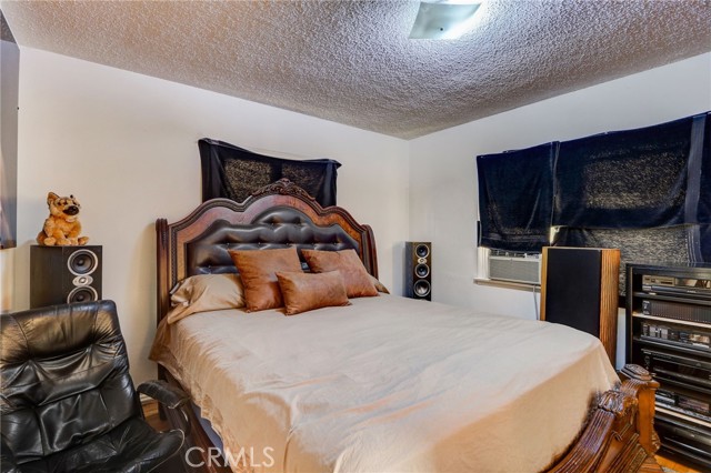 Detail Gallery Image 31 of 34 For 14747 Saticoy St, Van Nuys,  CA 91405 - 3 Beds | 2 Baths