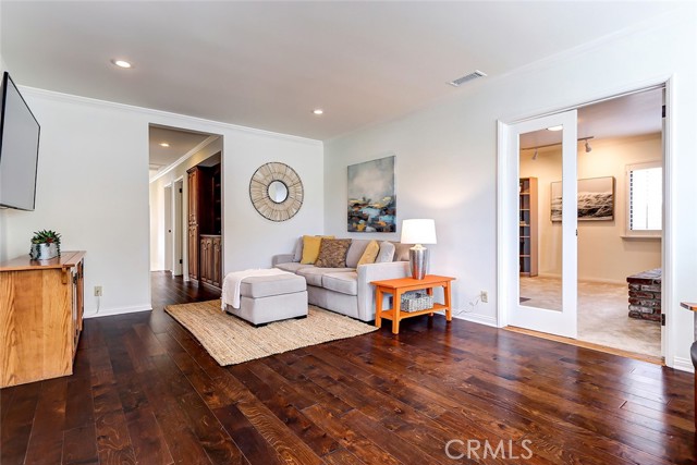 2906 Perkins Lane, Redondo Beach, California 90278, 4 Bedrooms Bedrooms, ,2 BathroomsBathrooms,Residential,Sold,Perkins,SB23084856