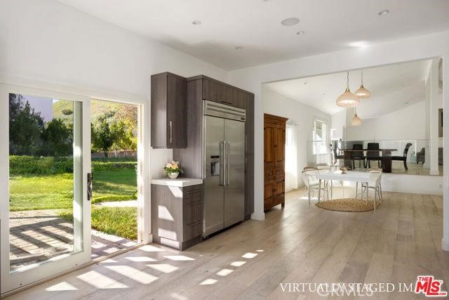 Detail Gallery Image 4 of 22 For 23760 Oakfield, Hidden Hills,  CA 91302 - 6 Beds | 4 Baths