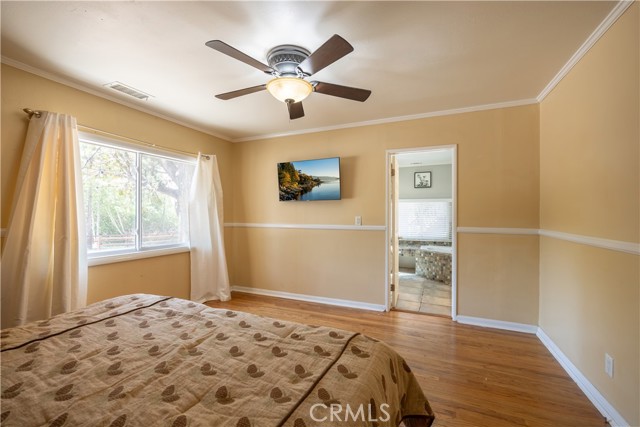 42668 Sonoma Drive, Big Bear Lake CA: https://media.crmls.org/medias/e5fa3949-720b-49e7-aa56-4680d149bb4c.jpg
