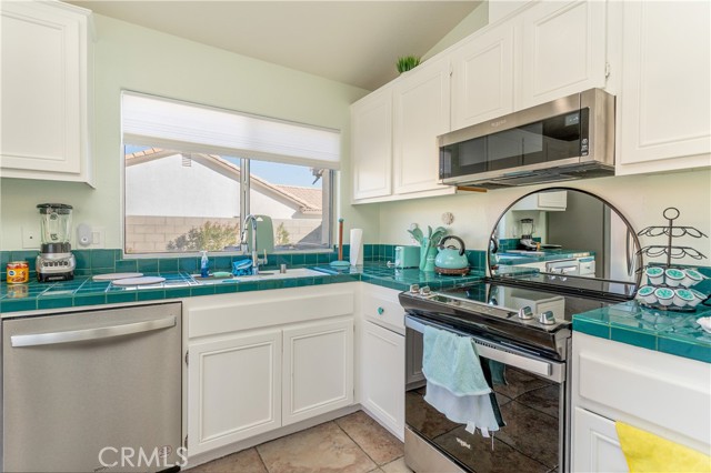 Image 8 of 21 For 65548 Avenida Barona