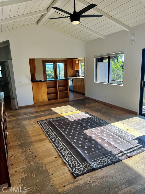 Detail Gallery Image 11 of 53 For 870 Suffolk St, Cambria,  CA 93428 - 3 Beds | 2/1 Baths