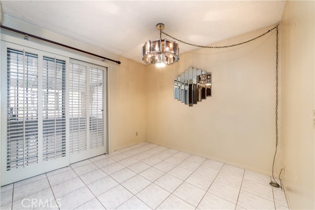 13143 Crowley Street, Arleta CA: https://media.crmls.org/medias/e5fb2a92-2602-4881-aecd-d8443aa3d1b9.jpg