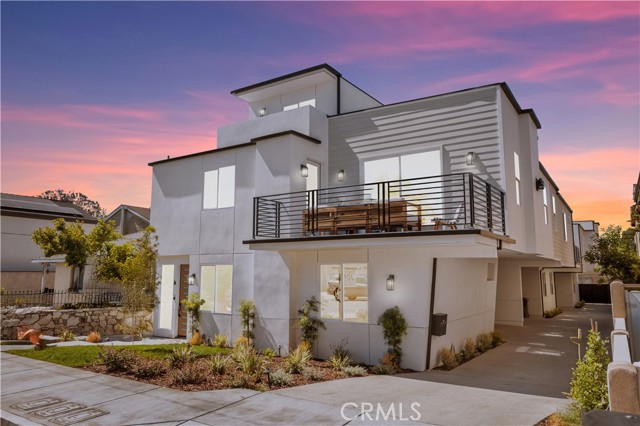 2405 Mathews Avenue, Redondo Beach CA: https://media.crmls.org/medias/e5fb6ab4-a5b2-4062-9e1e-faf2b98d4042.jpg