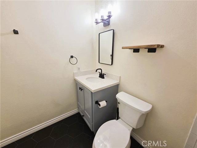 Detail Gallery Image 25 of 29 For 18350 Hatteras #157,  Tarzana,  CA 91356 - 3 Beds | 2 Baths