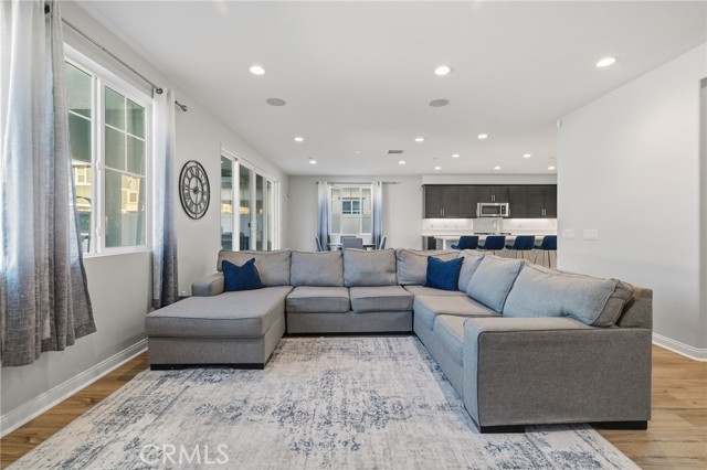 Detail Gallery Image 14 of 53 For 369 Rose St, Fillmore,  CA 93015 - 5 Beds | 3/1 Baths