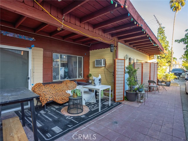 Detail Gallery Image 7 of 24 For 2309 N Niagara St, Burbank,  CA 91504 - 3 Beds | 1 Baths