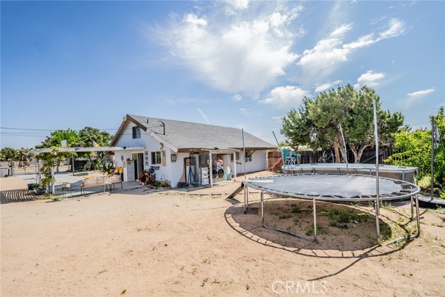 Detail Gallery Image 4 of 35 For 7120 Lyons Ave, Hesperia,  CA 92345 - 1 Beds | 1 Baths