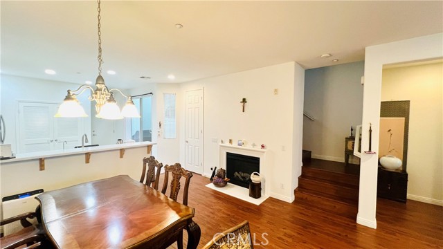 Detail Gallery Image 3 of 34 For 2652 W Madison Cir, Anaheim,  CA 92801 - 2 Beds | 2/1 Baths