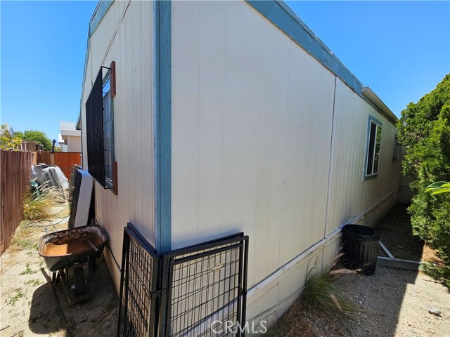 Detail Gallery Image 4 of 16 For 17640 Corkill Rd #6,  Desert Hot Springs,  CA 92241 - 2 Beds | 2 Baths