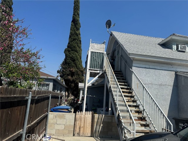 Detail Gallery Image 6 of 8 For 192 S Eureka Ave, San Bernardino,  CA 92410 - – Beds | – Baths