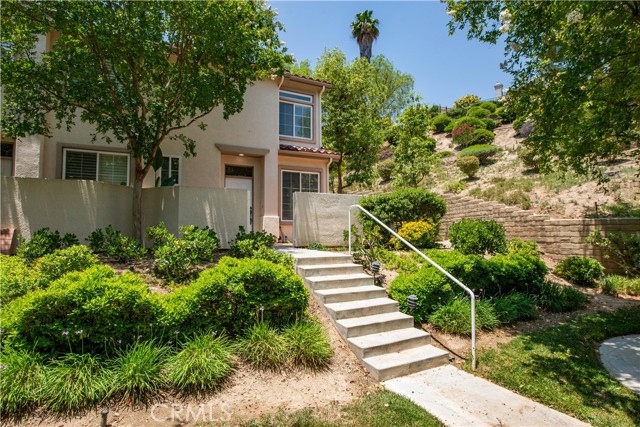 25773 Perlman Place, Stevenson Ranch CA: https://media.crmls.org/medias/e5fc7cb1-4895-4e4c-90ea-d1cd5d1d475b.jpg