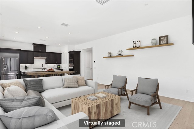 28519 Moyer Lane, Canyon Country CA: https://media.crmls.org/medias/e5fc93bb-7a55-4048-9f92-d66101d5bd0b.jpg