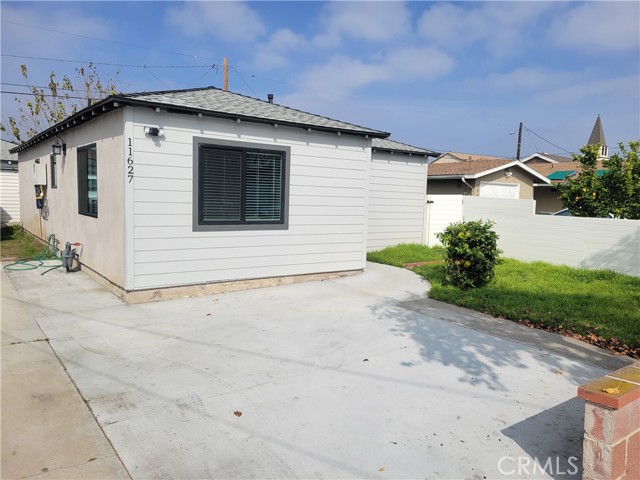 Detail Gallery Image 1 of 33 For 11627 185th St, Artesia,  CA 90701 - 3 Beds | 2 Baths