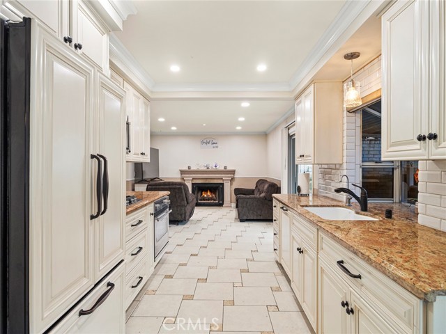 Detail Gallery Image 15 of 39 For 28625 Victoria Rd, Castaic,  CA 91384 - 3 Beds | 2/1 Baths