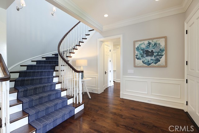 Detail Gallery Image 3 of 29 For 1718 Port Westbourne, Newport Beach,  CA 92660 - 5 Beds | 5/1 Baths