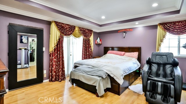 17230 San Lorenzo Circle, Fountain Valley CA: https://media.crmls.org/medias/e5fe8452-5178-4db3-91f2-e5cb0df034fa.jpg
