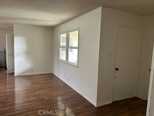 Detail Gallery Image 2 of 26 For 1215 Coronet, Pasadena,  CA 91107 - 2 Beds | 2 Baths