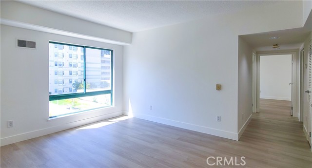 989 Webster St Unit #546, Oakland, California 94607, 2 Bedrooms Bedrooms, ,2 BathroomsBathrooms,Residential,For Sale,989 Webster St Unit #546,CROC24253229