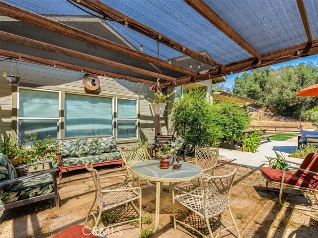 Detail Gallery Image 9 of 69 For 1575 Parkhill Rd, Santa Margarita,  CA 93453 - 4 Beds | 2/1 Baths