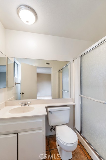 Detail Gallery Image 14 of 23 For 2640 N Eaton Cir, Long Beach,  CA 90815 - 3 Beds | 2 Baths