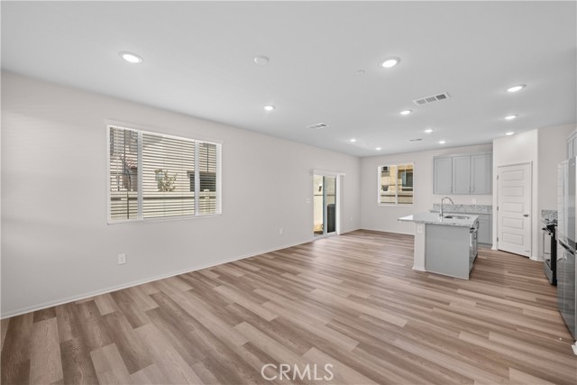 28577 Via Roble, Temecula CA: https://media.crmls.org/medias/e60012e5-f42b-44fc-b31a-6aa398906f37.jpg
