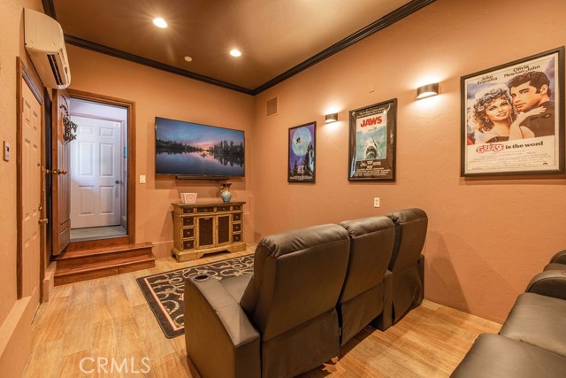 Detail Gallery Image 18 of 50 For 305 Starlight Cir, Big Bear Lake,  CA 92315 - 3 Beds | 2/1 Baths