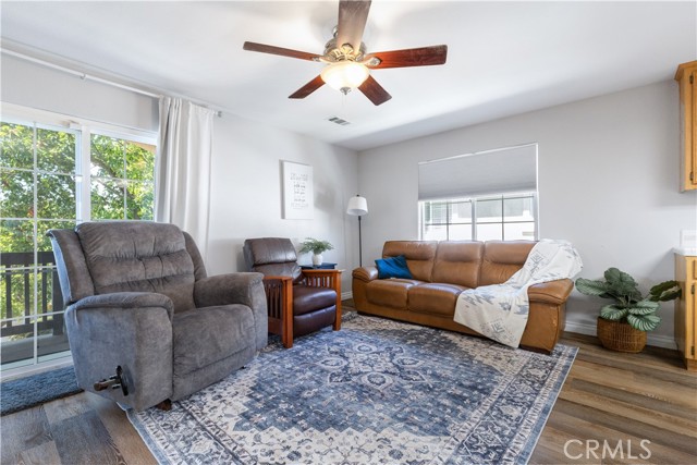 Detail Gallery Image 14 of 31 For 821 Marlbank Pl, Paso Robles,  CA 93446 - 3 Beds | 2/1 Baths
