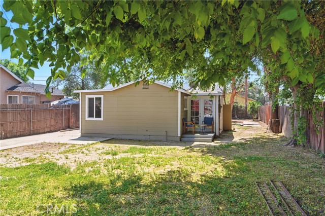 Detail Gallery Image 1 of 53 For 24557 4th St, San Bernardino,  CA 92410 - 3 Beds | 3 Baths
