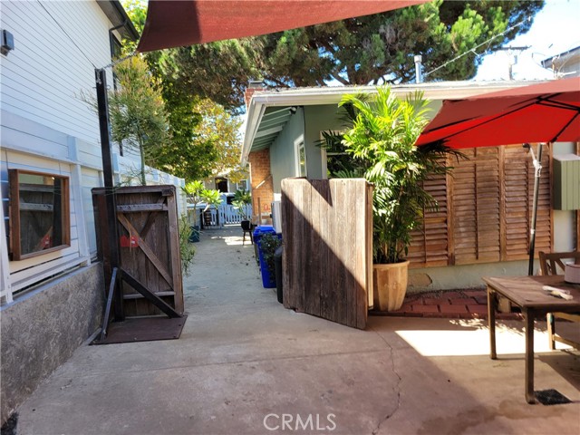 3608 Laurel Avenue, Manhattan Beach, California 90266, 2 Bedrooms Bedrooms, ,1 BathroomBathrooms,Residential,Sold,Laurel,SB21205339