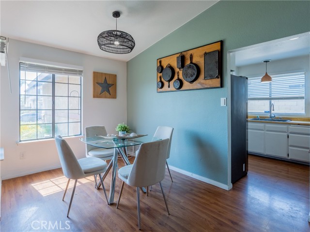Detail Gallery Image 10 of 16 For 7535 Sultana Avenue, Fontana,  CA 92336 - 3 Beds | 2 Baths