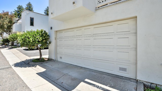 5739 E Stillwater Avenue, Orange CA: https://media.crmls.org/medias/e6030854-bf78-4a26-a779-2a15f73e0e27.jpg
