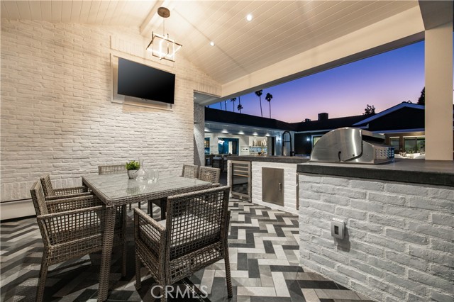 Detail Gallery Image 53 of 54 For 211 W Las Palmas Dr, Fullerton,  CA 92835 - 5 Beds | 4/2 Baths