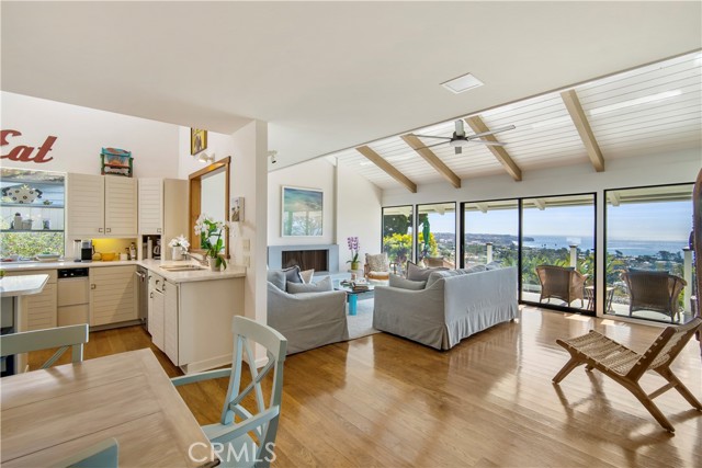 Detail Gallery Image 23 of 54 For 19 N Vista De La Luna, Laguna Beach,  CA 92651 - 3 Beds | 2 Baths