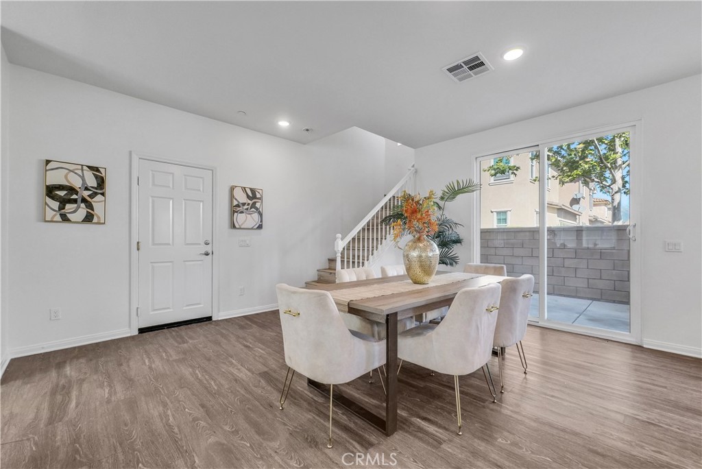 MLS #OC25151215 img 5