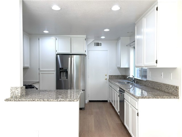 9 Tuolumne Way, Aliso Viejo CA: https://media.crmls.org/medias/e603b155-e146-4d2f-9f81-31aad5abd082.jpg