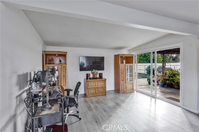 4657 Chateau Place, San Diego CA: https://media.crmls.org/medias/e603b422-558d-43aa-827f-6d49203bed59.jpg