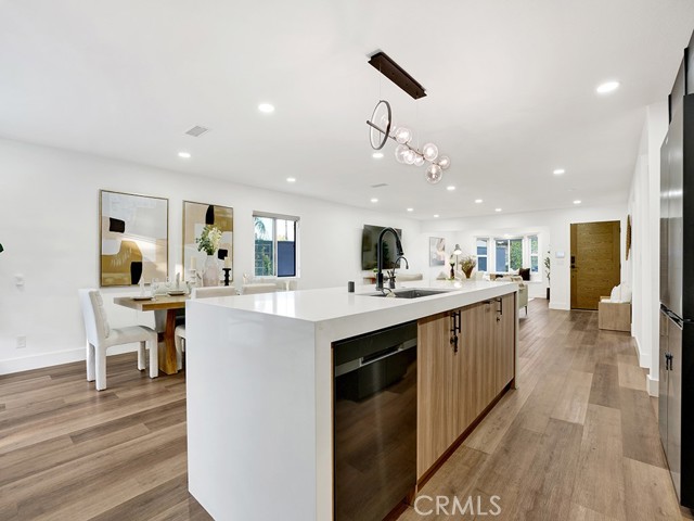 Image 11 of 36 For 737 Paseo Place