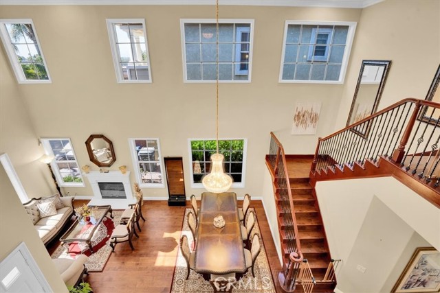 2125 Ridgeview Terrace Drive, Long Beach CA: https://media.crmls.org/medias/e6049830-1967-4d14-beff-f794a036b335.jpg
