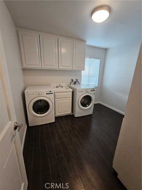 3622 Roberts View Place, Studio City CA: https://media.crmls.org/medias/e604cb3e-27a8-4ff5-a4d2-71aedd1c19e9.jpg