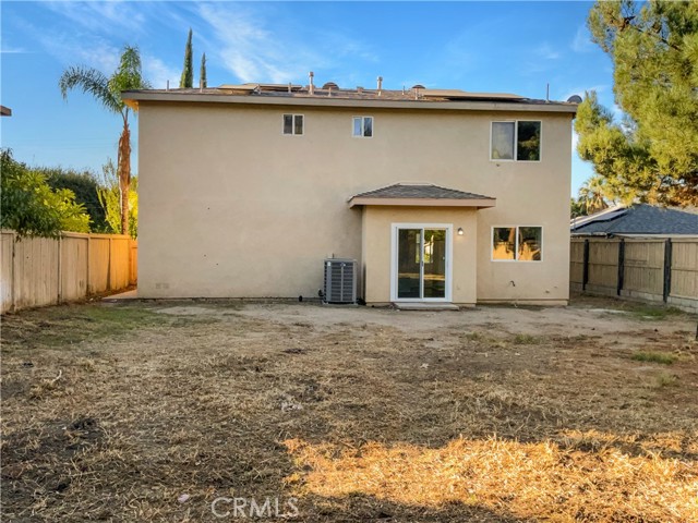 Detail Gallery Image 8 of 24 For 630 W 33rd St, San Bernardino,  CA 92405 - 4 Beds | 2/1 Baths