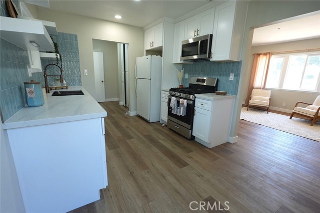 Detail Gallery Image 10 of 21 For 938 E Lugonia Ave, Redlands,  CA 92374 - 3 Beds | 1/1 Baths