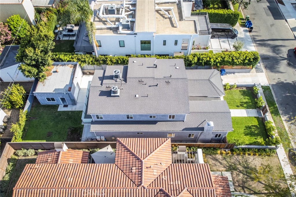 https://media.crmls.org/medias/e60671e2-feeb-451a-83c3-0854e5c3f5cb.jpg?preset=X-Large
