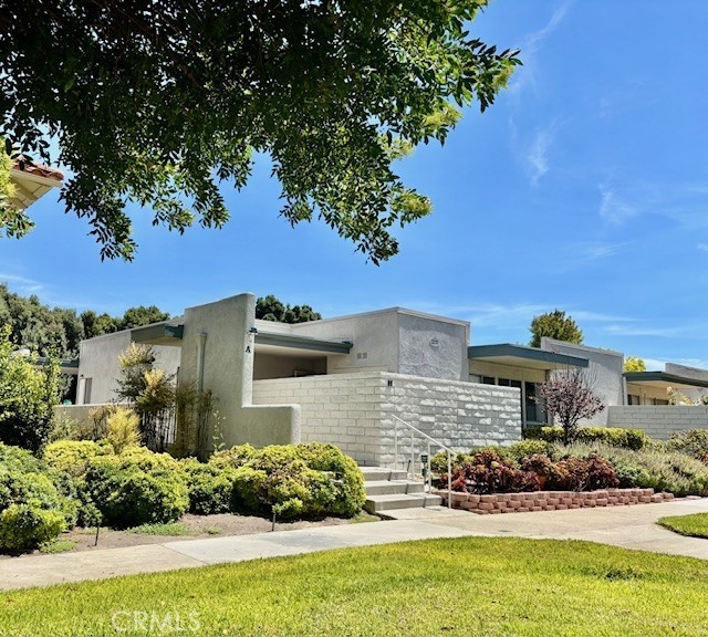 2213 Via Mariposa East #A