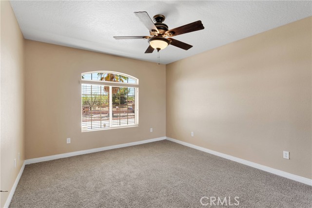 14572 Sultana Street, Hesperia CA: https://media.crmls.org/medias/e606ca48-5798-4725-8cf4-a8ca212b038f.jpg