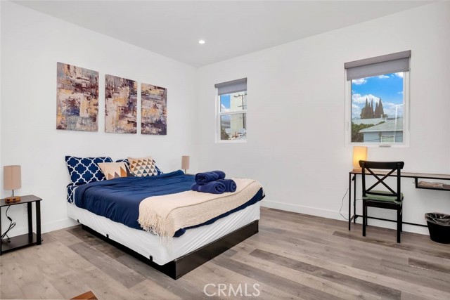 Detail Gallery Image 18 of 27 For 1342 N Kenmore, Los Angeles,  CA 90027 - 3 Beds | 3/1 Baths