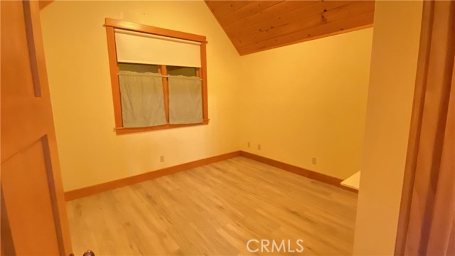 Detail Gallery Image 20 of 29 For 53300 Meadow Dr, Idyllwild,  CA 92549 - 3 Beds | 2/1 Baths