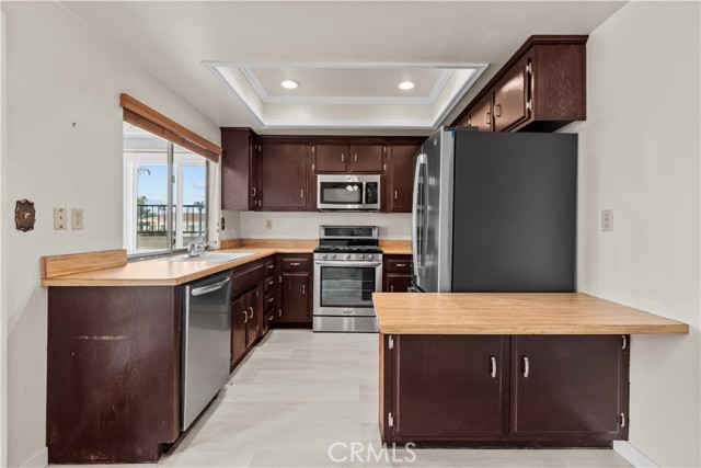 2324 El Rancho Circle, Hemet CA: https://media.crmls.org/medias/e609460a-b91c-4287-b1ba-3148bbbf0be3.jpg