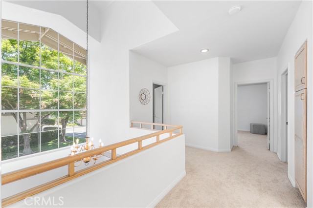 7 Greenmeadow Drive, Newbury Park CA: https://media.crmls.org/medias/e6094776-6f7d-49c6-bc2e-8b28909a28ec.jpg